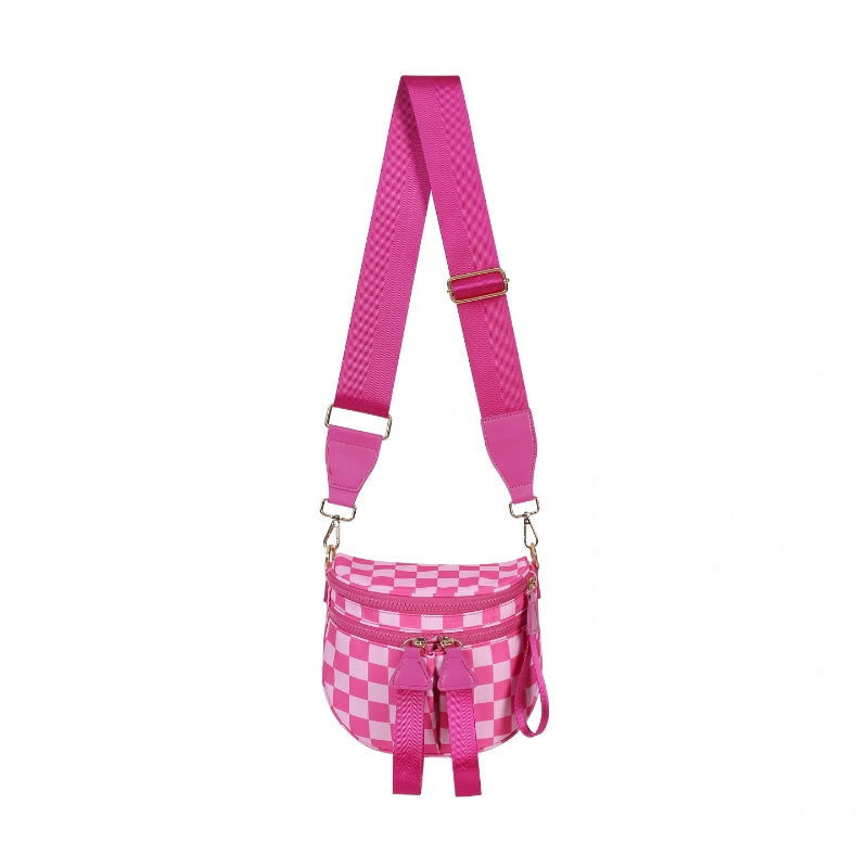 conic-gradient(from 90deg, #fb67aa 25%, #f7e3ec 0 50%, #fb67aa 0 75%, #f7e3ec 0)