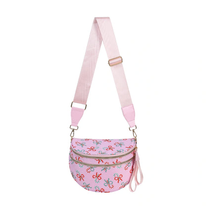 linear-gradient(125deg,
  #e44e2b 0 25%,     /* rouge à gauche */
  #f7c9da 25% 75%,   /* rose pastel dominant au centre */
  #6fc08b 75% 100%   /* vert clair à droite */
);