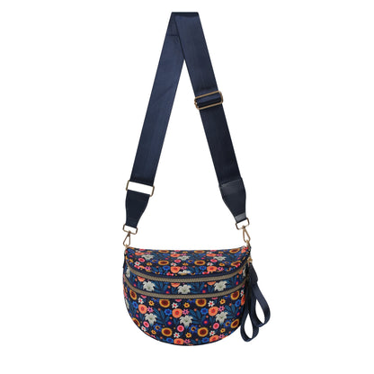 linear-gradient(125deg, #1a2a5e 50%, #e8782a 50%)